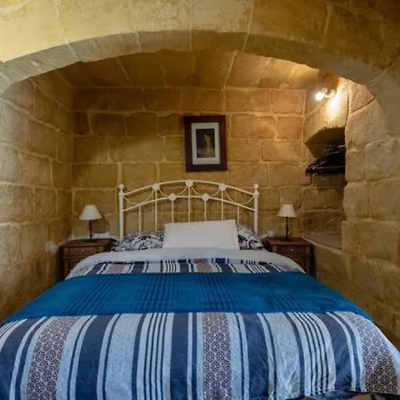 Ta' Frenc * Għarb