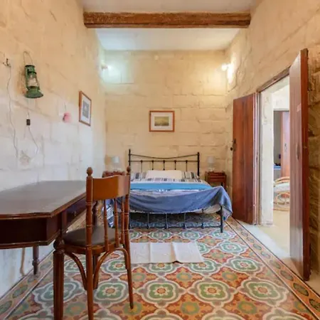 Semesterbostad Ta' Frenc *