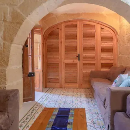 Ta' Frenc * Gharb (Gozo)