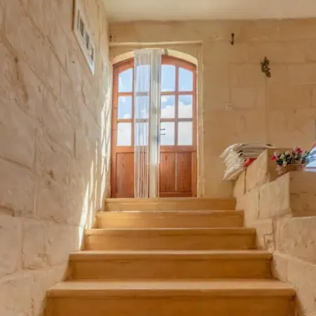 Semesterbostad Ta' Frenc