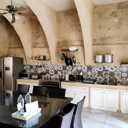 Ta' Frenc Semesterbostad