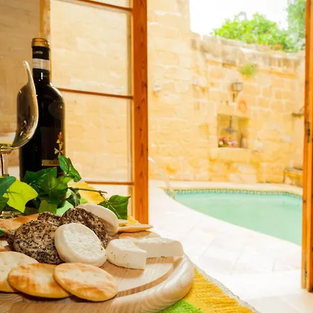 Holiday home Ta' Frenc