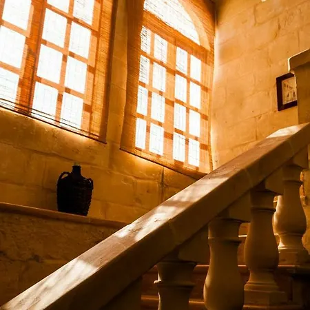 Ta' Frenc Semesterbostad Għarb